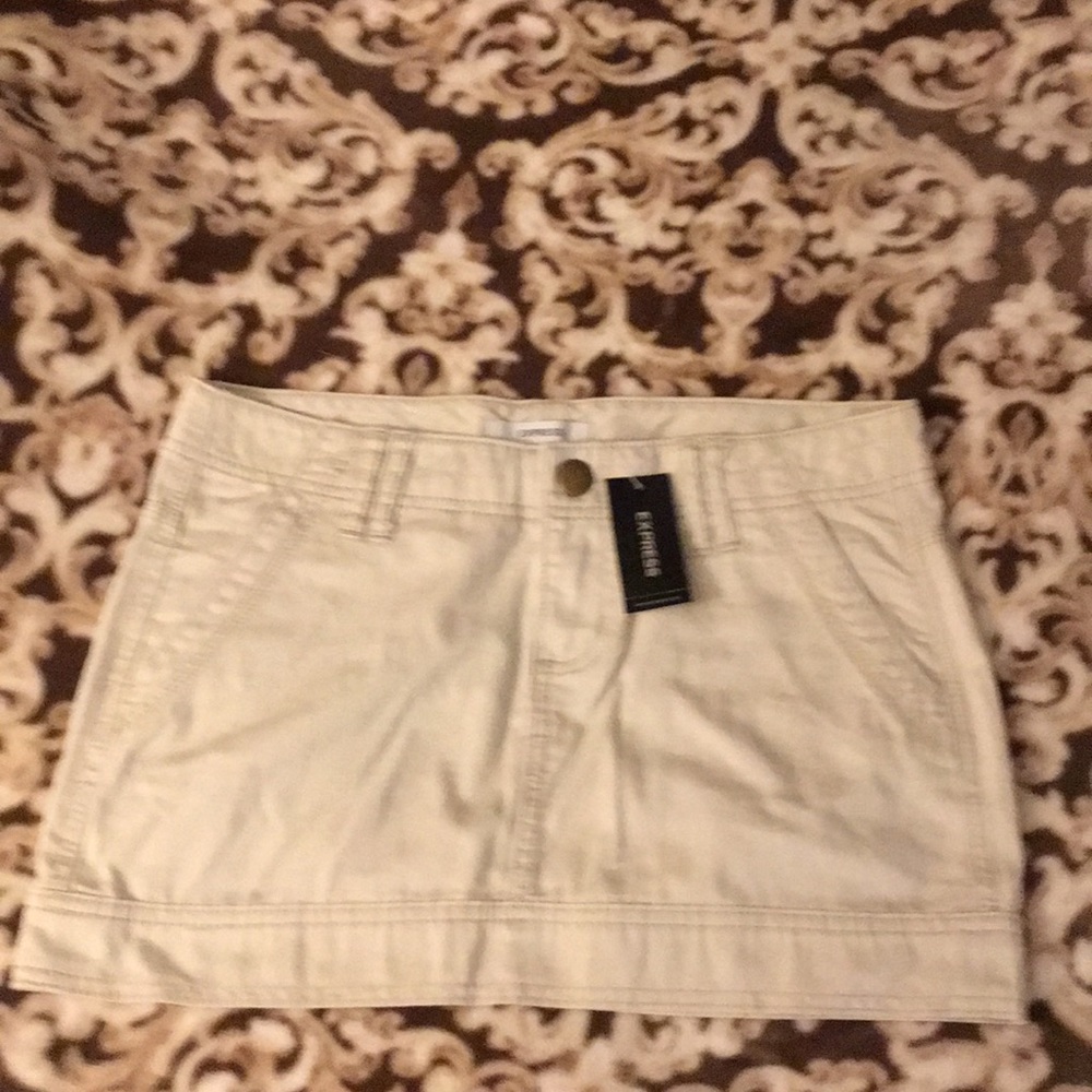 Express mini skirt